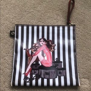 Henri Bendel cosmetic pouch
